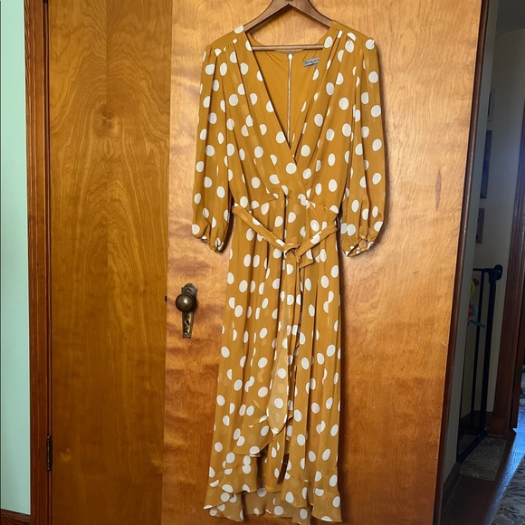 Danny & Nicole Dresses & Skirts - Danny & Nicole Mustard Polka Dot Midi Dress